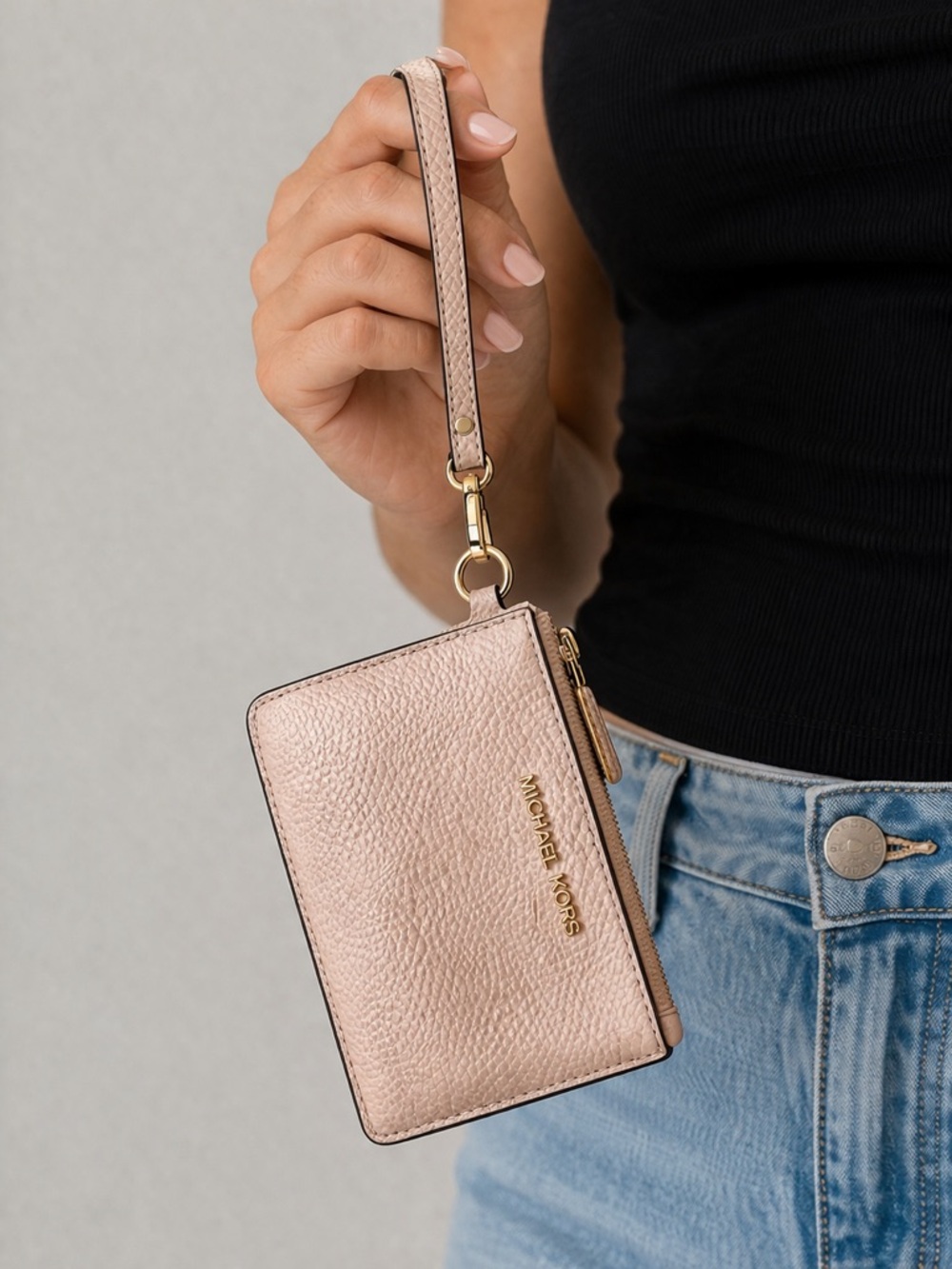 Michael Kors Pebbled Leather Wristlet Pouch Blush Pink Preloved - Picture 2 of 12